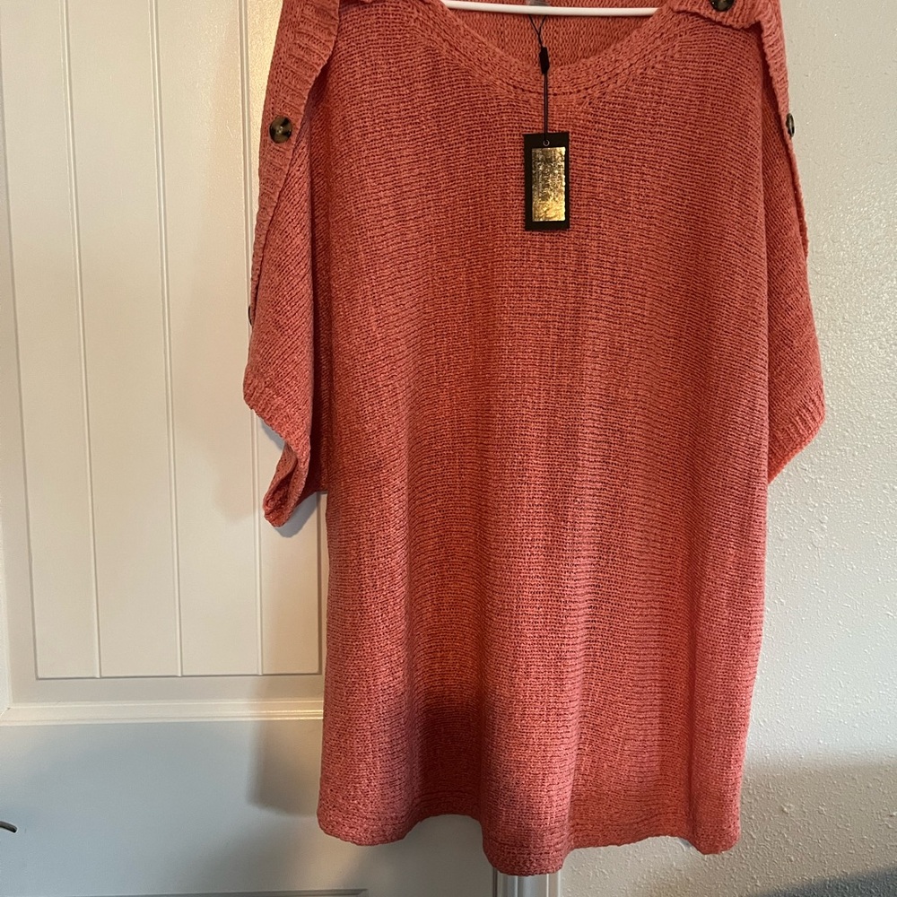 Cable & Gauge Coral sweater with Button Accents plus size 3x